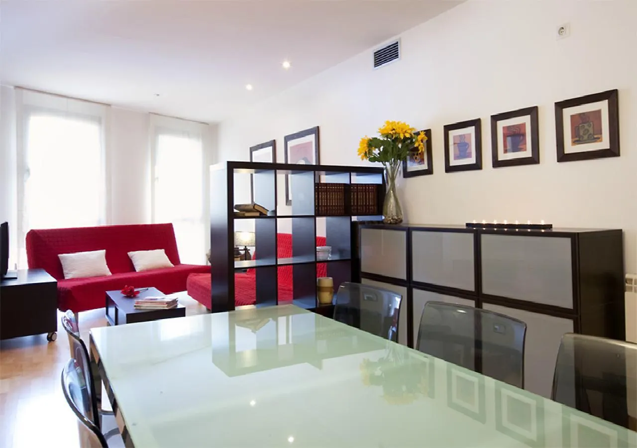 Sunset Apartment Barcelona 0*,  Spain
